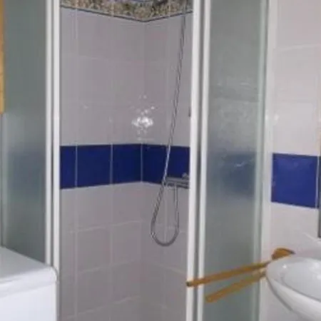 Сasa de vacaciones Maisonnette Avec Parking A Sur - Fr-1-194-20 *