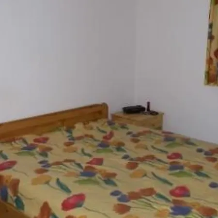 Maisonnette Avec Parking A Sur - Fr-1-194-20 * La Faute-sur-Mer